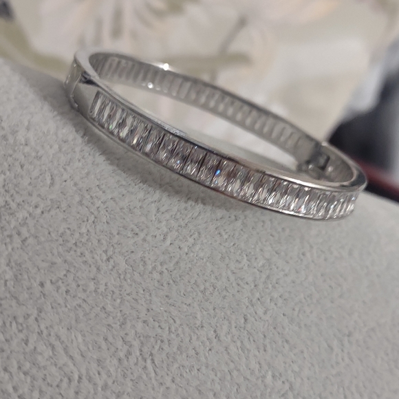 G r a certified 20.4 carat baguette style bangle bracelet - Picture 6 of 7
